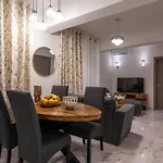 Zenon Homes 2nd Floor, Center *