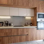 Zenon Homes 2nd Floor, Center * 卡拉马塔