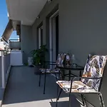 Zenon Homes 2nd Floor, Center * 卡拉马塔