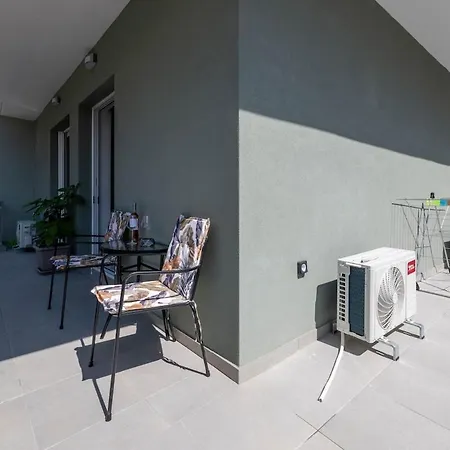 公寓 Zenon Homes 2nd Floor, Center 卡拉马塔