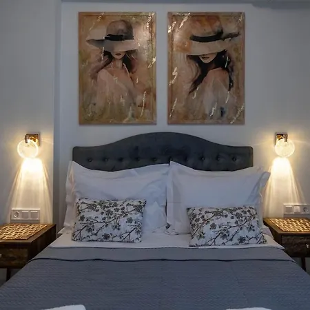 Zenon Homes 2nd Floor, Center *