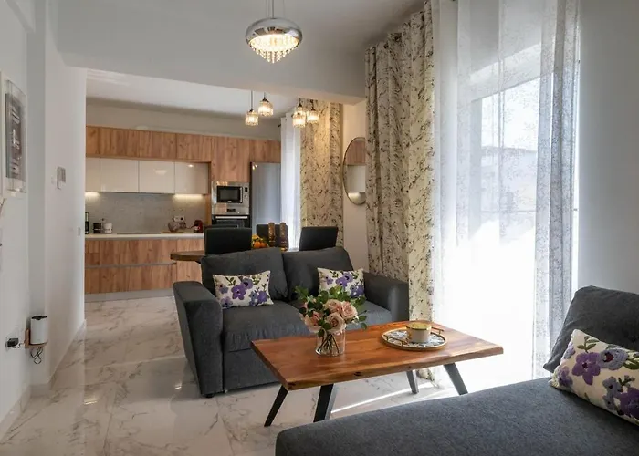 Zenon Homes 2nd Floor, Center 公寓 *