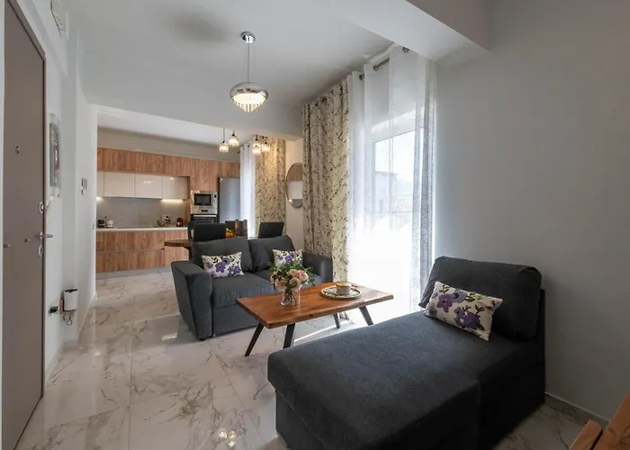 Zenon Homes 2nd Floor, Center 公寓 卡拉马塔