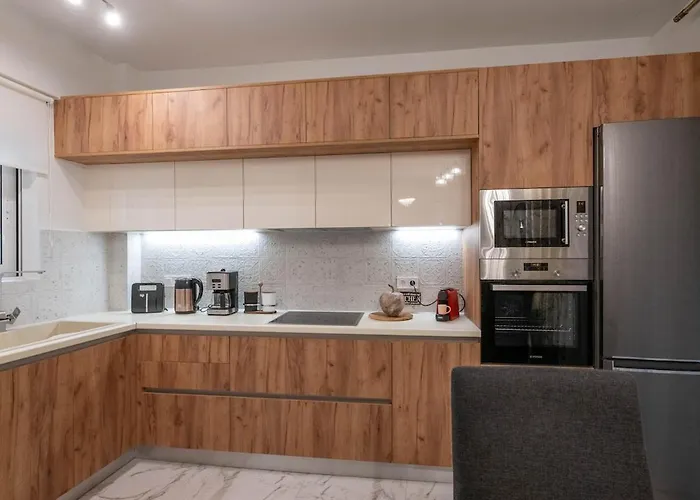 公寓 Zenon Homes 2nd Floor, Center *