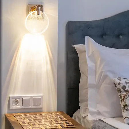 Apartman Zenon Homes 2nd Floor, Center *