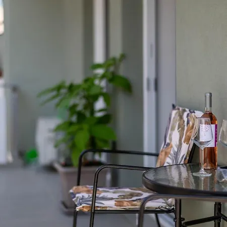 Zenon Homes 2nd Floor, Center *