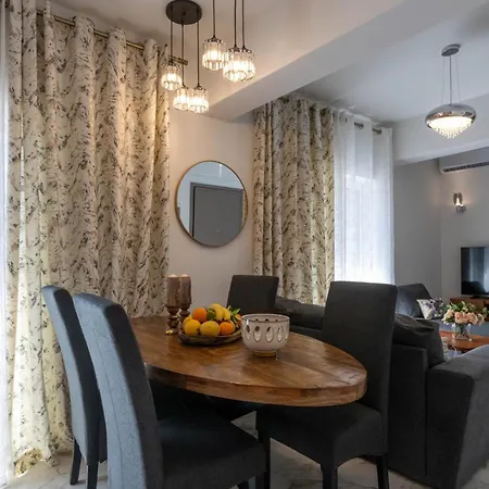 Zenon Homes 2nd Floor, Center *