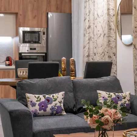 Zenon Homes 2nd Floor, Center Apartament Kalamata