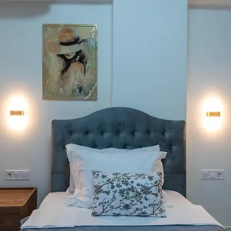 Zenon Homes 2nd Floor, Center Kalamata