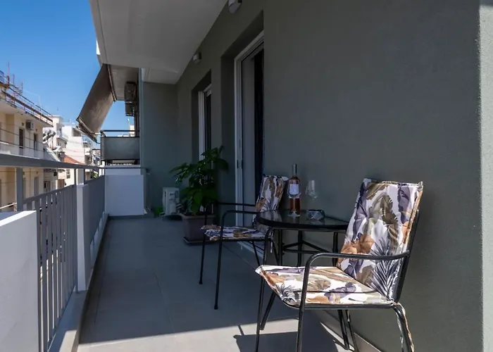 Zenon Homes 2nd Floor, Center * Kalamata